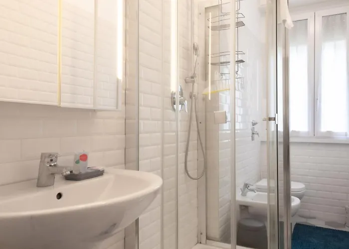 Apartament Bnbutler - Casa Lario - Isola District *